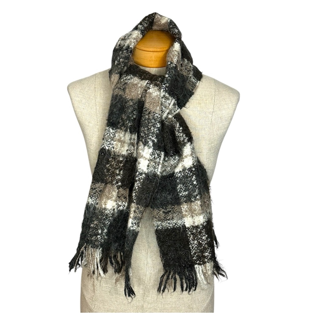 Guillaume de Mons Paris Black Brown Cream Plaid Bouclé Scarf Neutral Luxury
